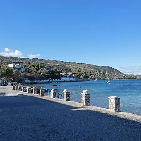 λαμπίρι κοντά στη θάλασσα * Lampiri (Peloponnese)
