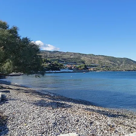 λαμπίρι κοντά στη θάλασσα * Lampiri (Peloponnese)